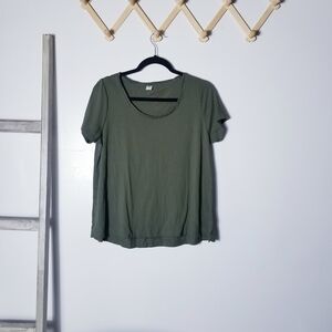 OLD NAVY OLIVE GREEN SHIRT SIZE MEDIUM
